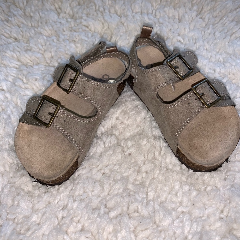 ❌SOLD❌ Boys Osh Kosh sandals